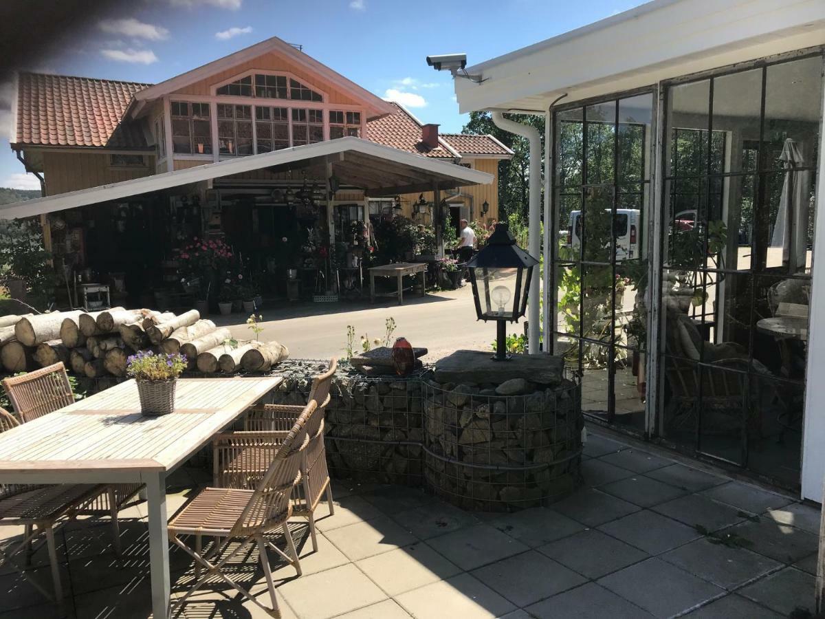 Hotel Kaerrstegens Gard Ljungskile Exterior foto